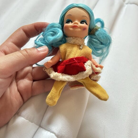Vintage 1969 Sally Skater Finger Ding Puppet Doll Remco Hong Kong Blue - Picture 4 of 6